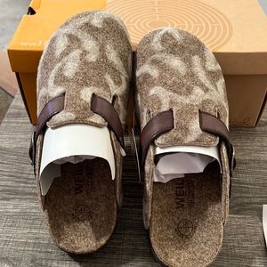 NIB Dr Andrew Weil wool mule clog